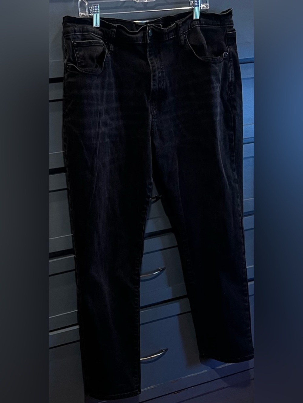 Lucky 410 Athletic Straight Leg Men’s Mid Rise Black Stretchy Jeans Size 40 x 30
